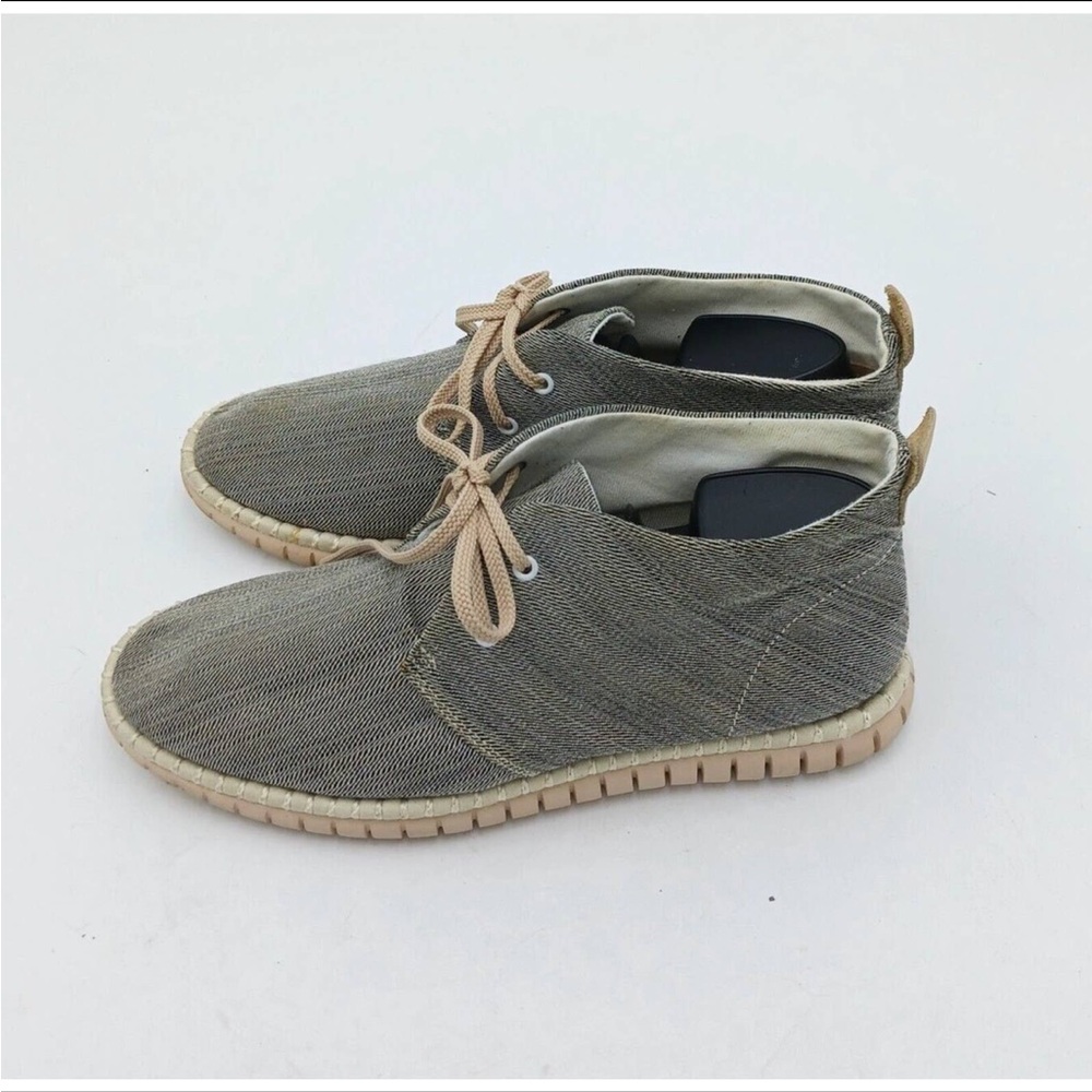 Clarks Canvas Lace Up Women's booties US 8.5M